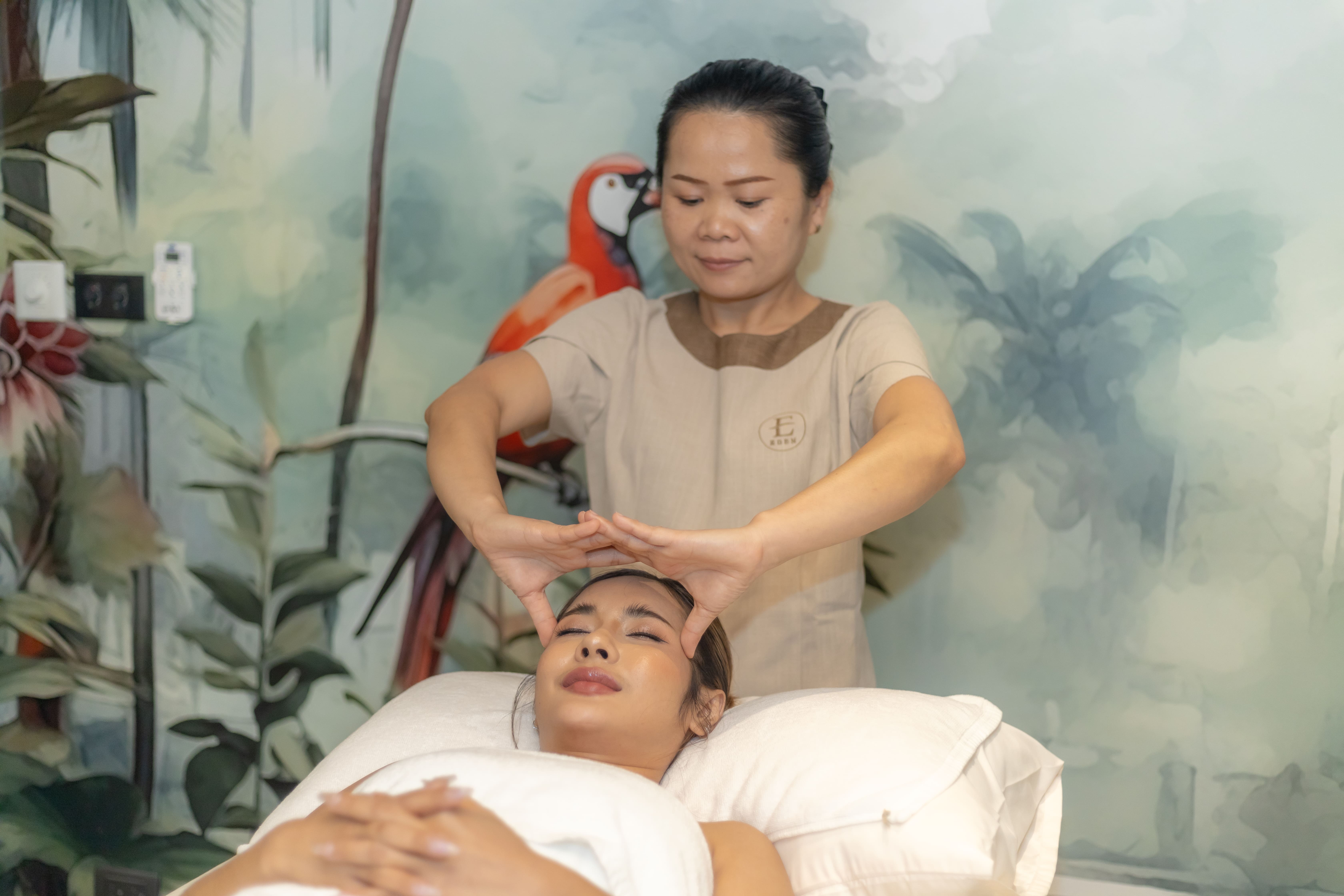 Eden Heavenly Warm Oil Head Therapy- 60 mins