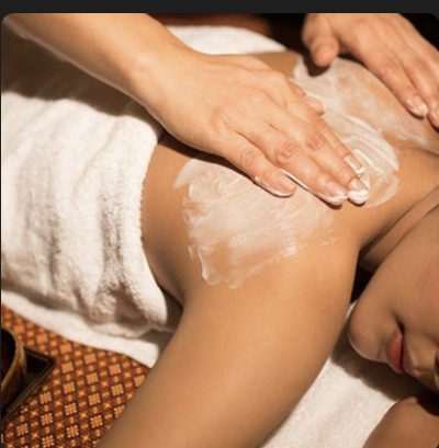 90 mins Heavenly Relay Aroma Oil Massage + Body Scrub - 1 or 2 person