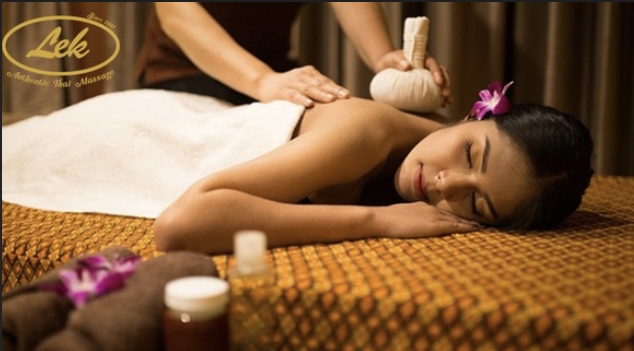 150 mins Royal Lek Treatment Thai Massage, Foot Massage, Head & Shoulder